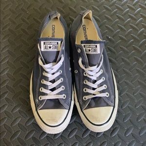 Men’s Converse shoes size 11